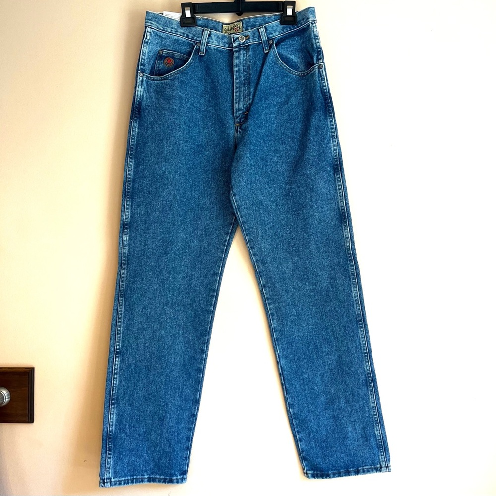 NWT Wrangler Men's Classic Straight Denim Jeans, Light Medium Wash, Size 35X34